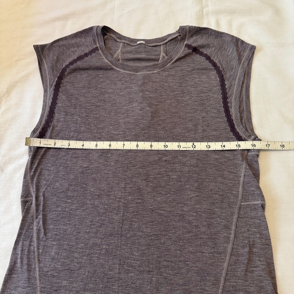 Lululemon 4 Stop Drop & Squat Short Sleeve Shirt ~ Purple Heathered Cap Sleeve - Picture 5 of 7